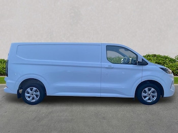 Used Ford Transit Custom 2024 for sale - 78054424: Photo