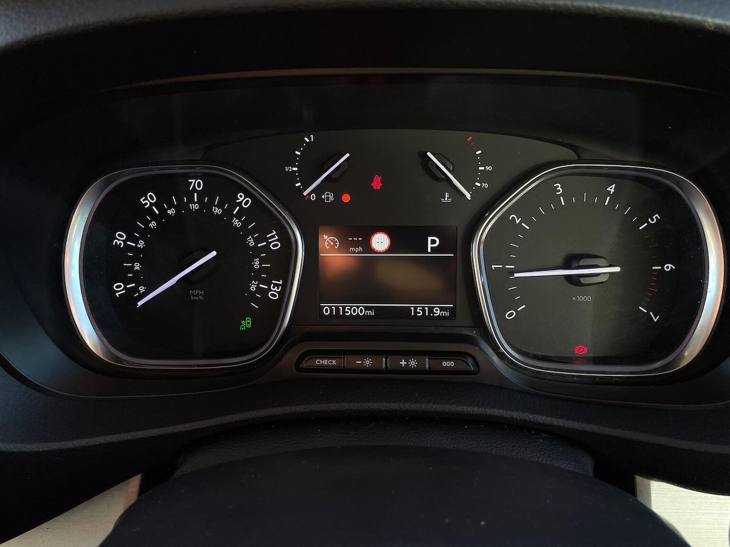 Used Peugeot Traveller 2020 for sale - 76911213: Photo 10