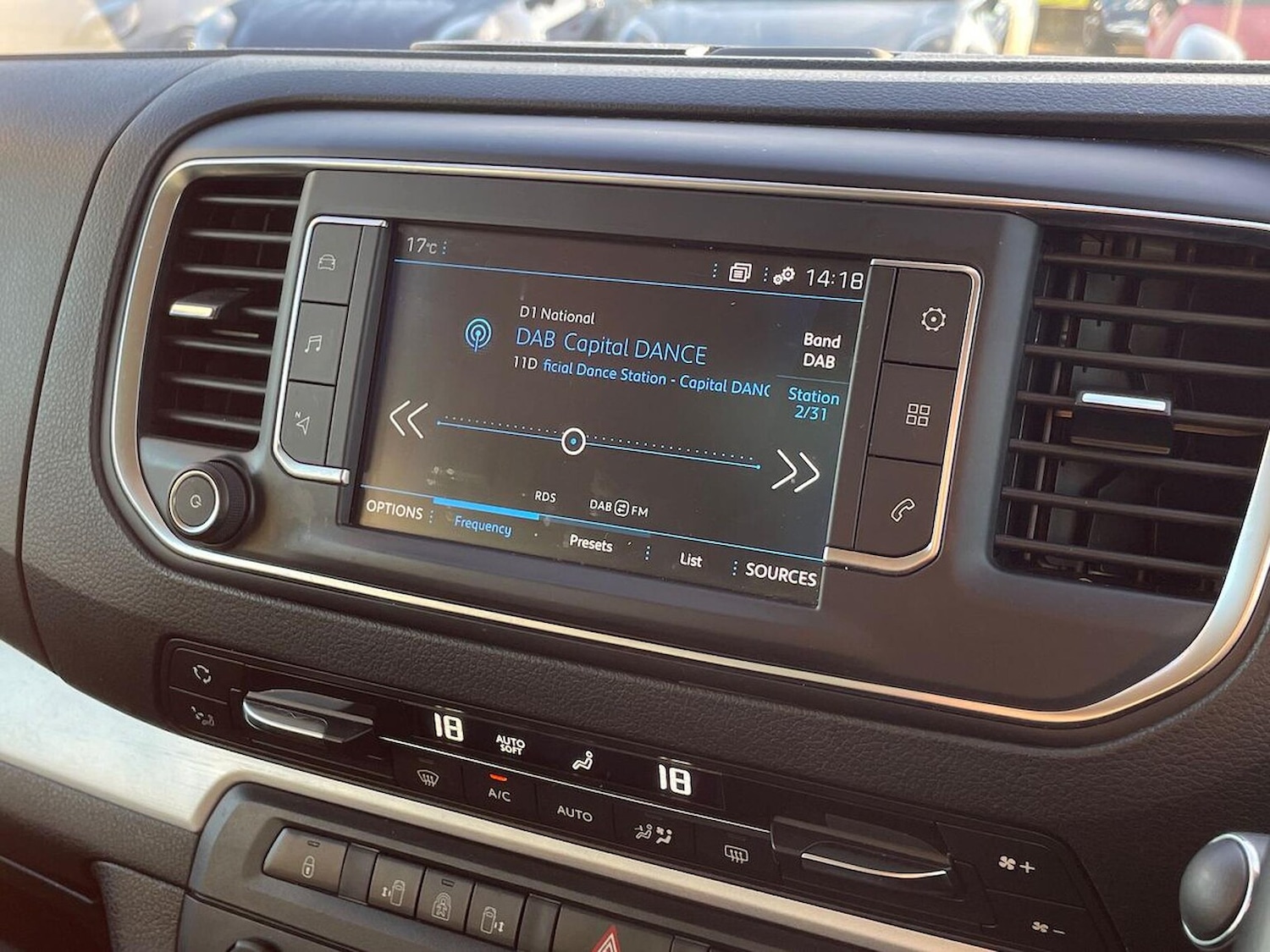 Used Peugeot Traveller 2020 for sale - 76911213: Photo 11