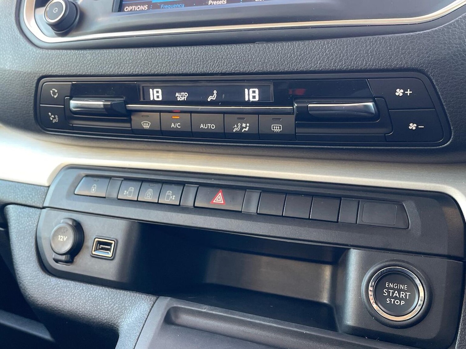 Used Peugeot Traveller 2020 for sale - 76911213: Photo 12