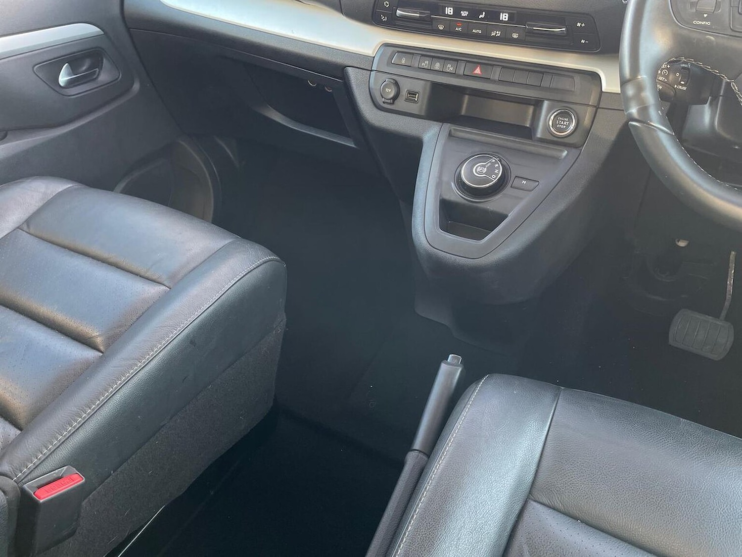 Used Peugeot Traveller 2020 for sale - 76911213: Photo 13