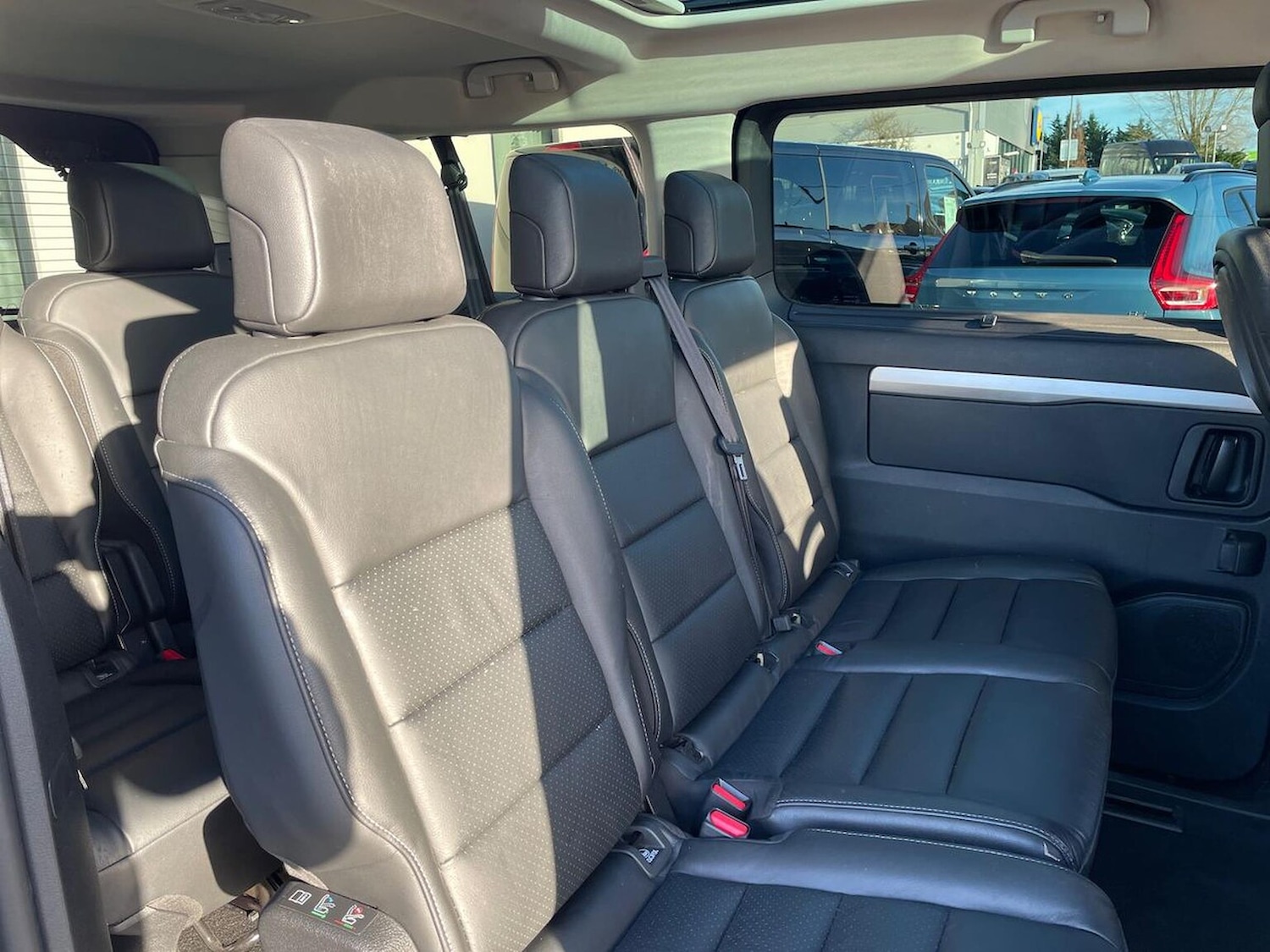 Used Peugeot Traveller 2020 for sale - 76911213: Photo 16