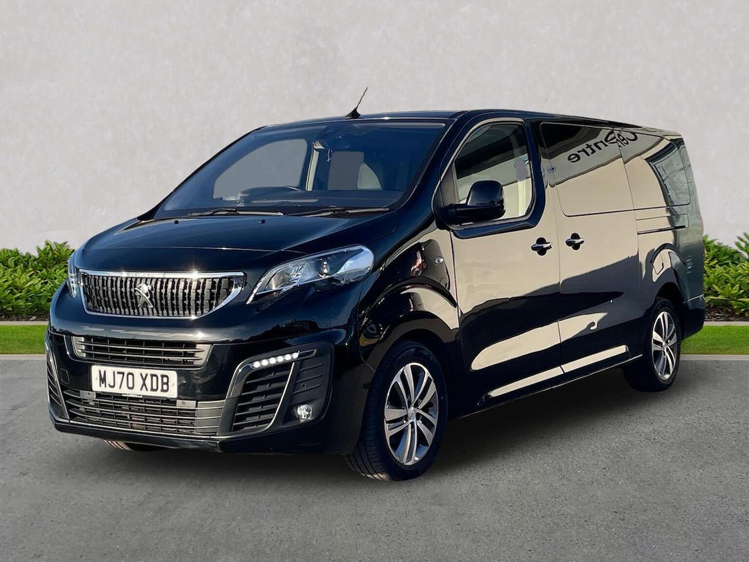 Used Peugeot Traveller 2020 for sale - 76911213: Photo 20