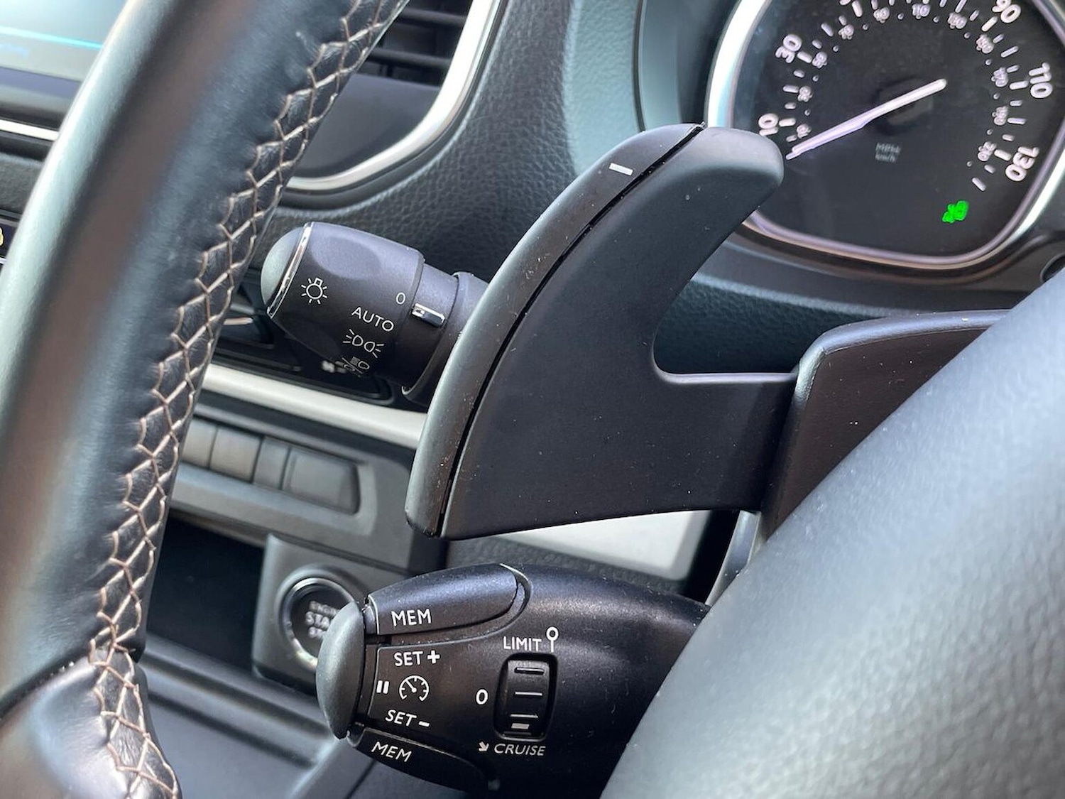 Used Peugeot Traveller 2020 for sale - 76911213: Photo 29