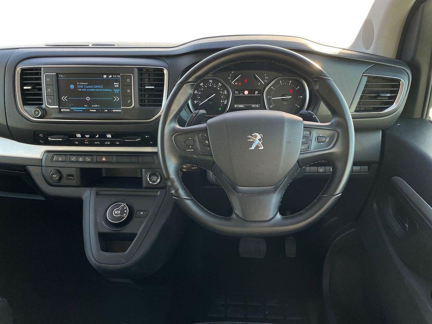 Used Peugeot Traveller 2020 for sale - 76911213: Photo 9