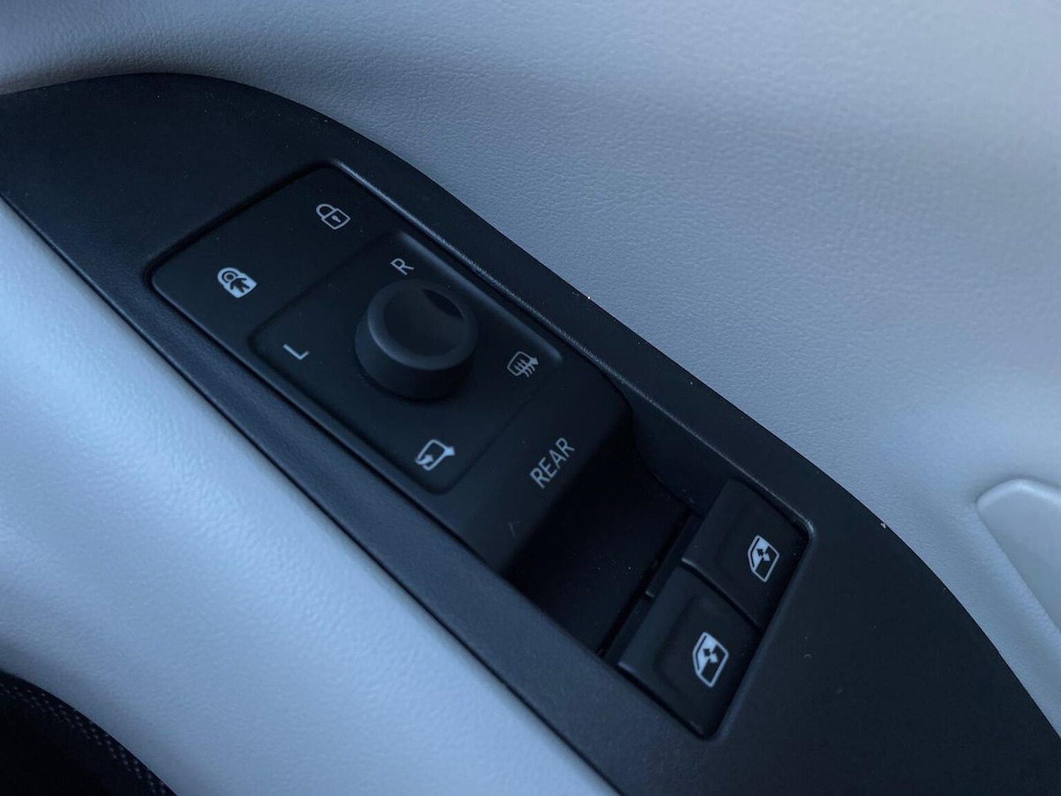 Used Ford Explorer 2025 for sale - 77715420: Photo 21