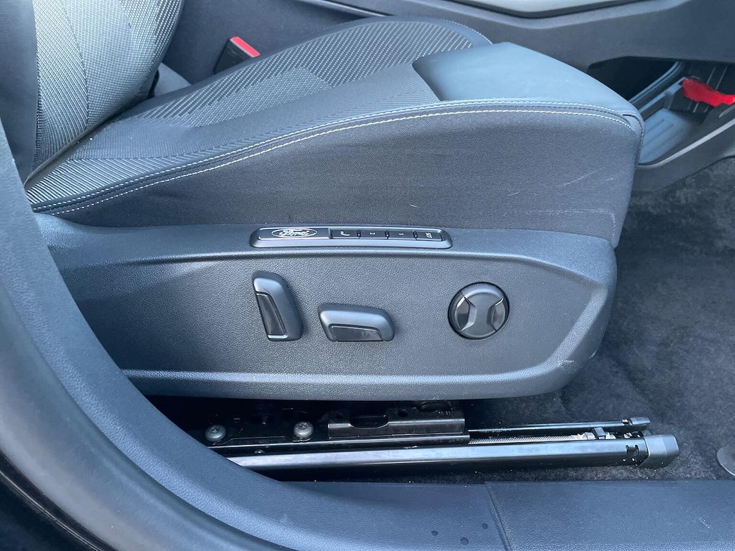 Used Ford Explorer 2025 for sale - 77715420: Photo 30