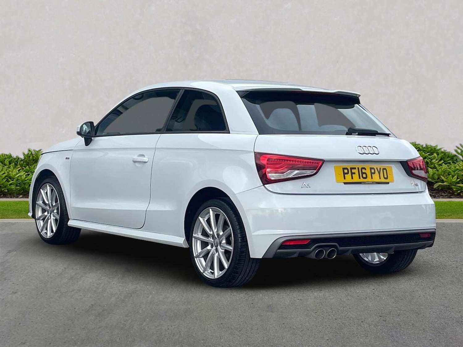 Used Audi A1 2016 for sale - 76174226: Photo 2