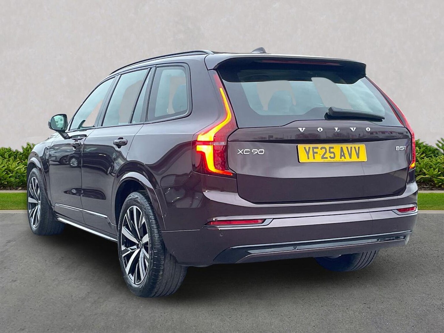 Used Volvo XC90 2025 for sale - 77896252: Photo 2