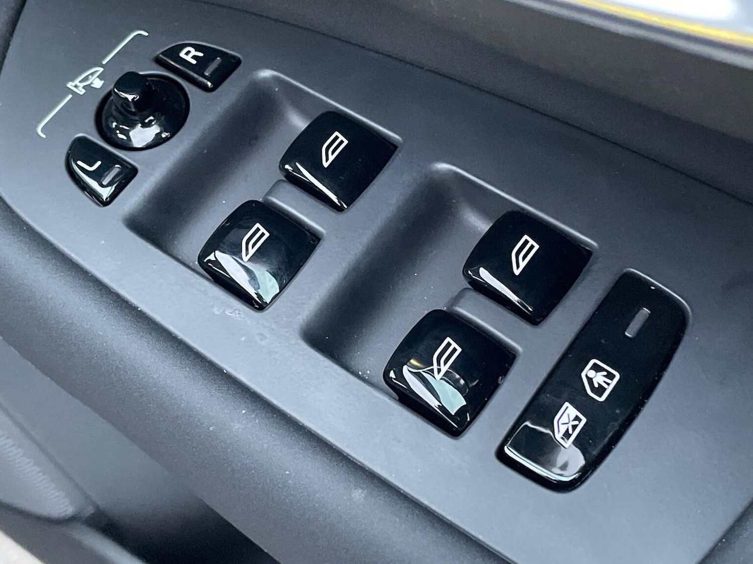 Used Volvo XC90 2025 for sale - 77896252: Photo 21