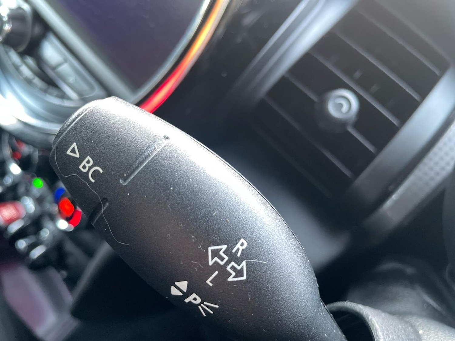 Used MINI Hatch 2015 for sale - 76935390: Photo 28