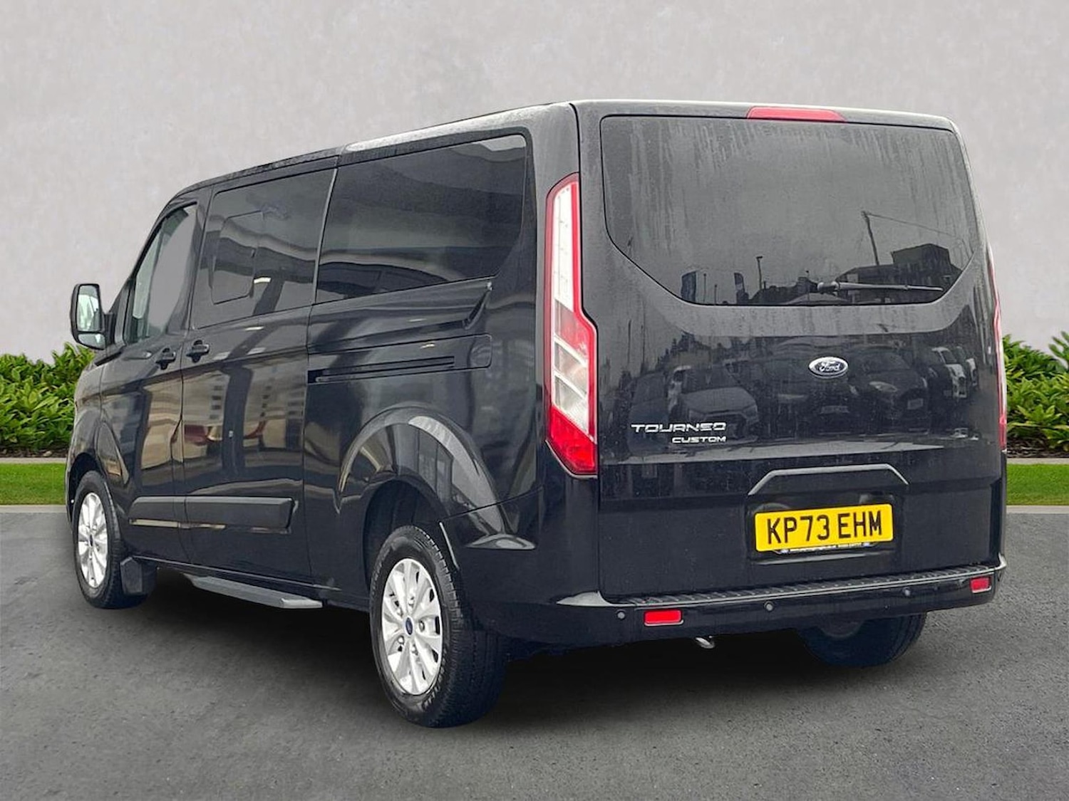 Used Ford Tourneo Custom 2023 for sale - 77489392: Photo 2