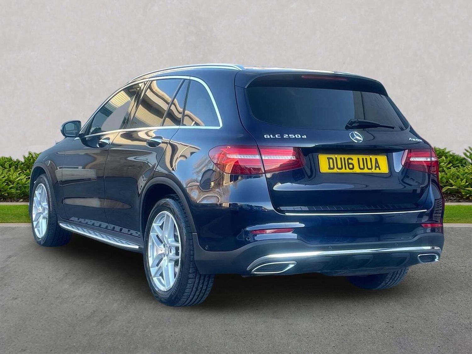 Used Mercedes-Benz GLC 2016 for sale - 77567695: Photo 2