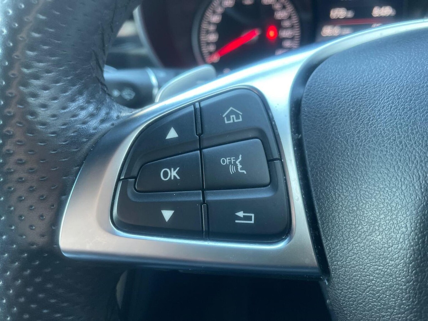 Used Mercedes-Benz GLC 2016 for sale - 77567695: Photo 26