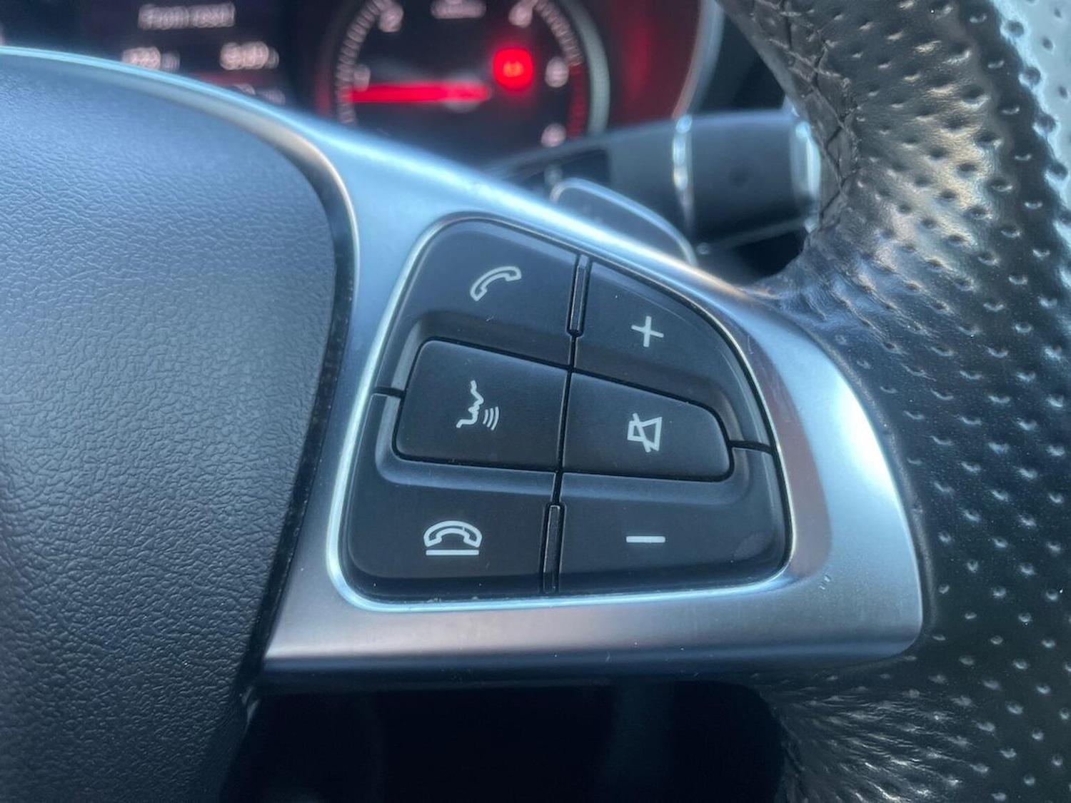 Used Mercedes-Benz GLC 2016 for sale - 77567695: Photo 27