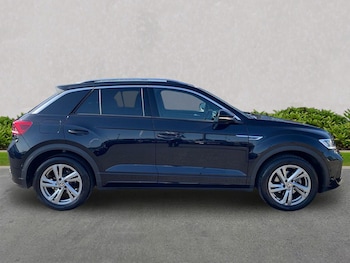 Used Volkswagen T-Roc 2024 for sale - 78673985: Photo