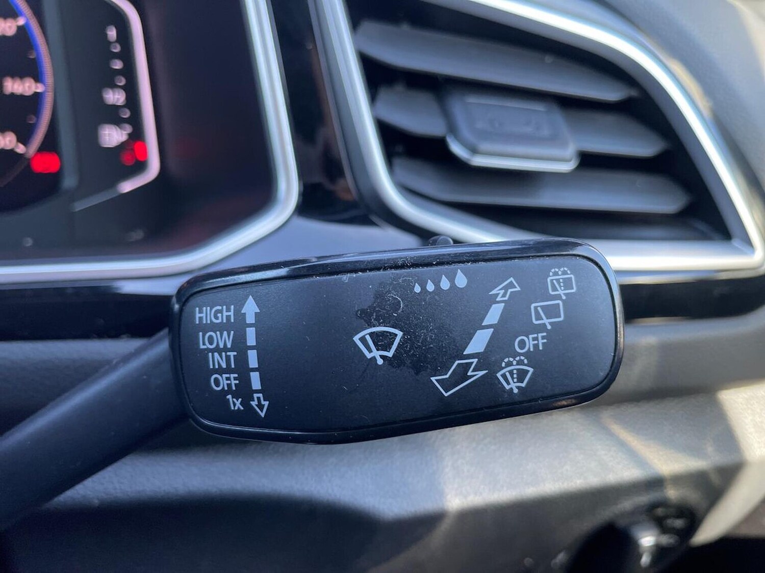 Used Volkswagen T-Roc 2022 for sale - 78194710: Photo 30