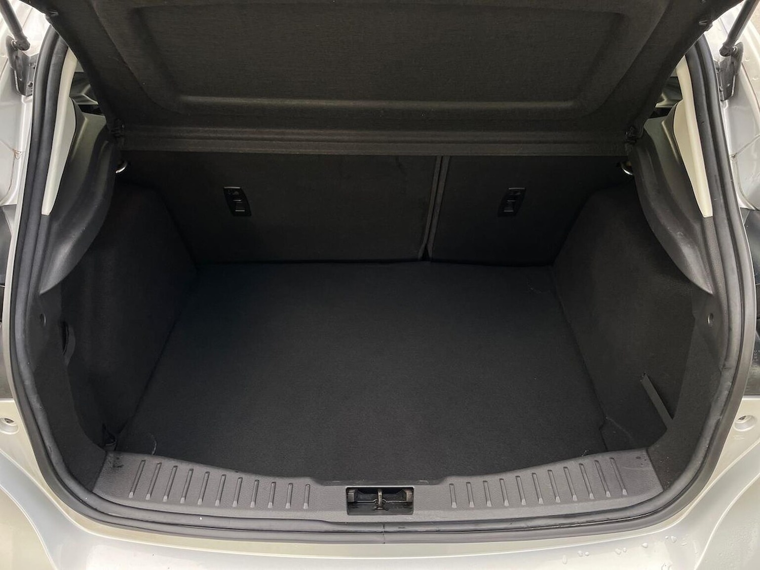 Used Ford Focus 2018 for sale - 76892092: Photo 17