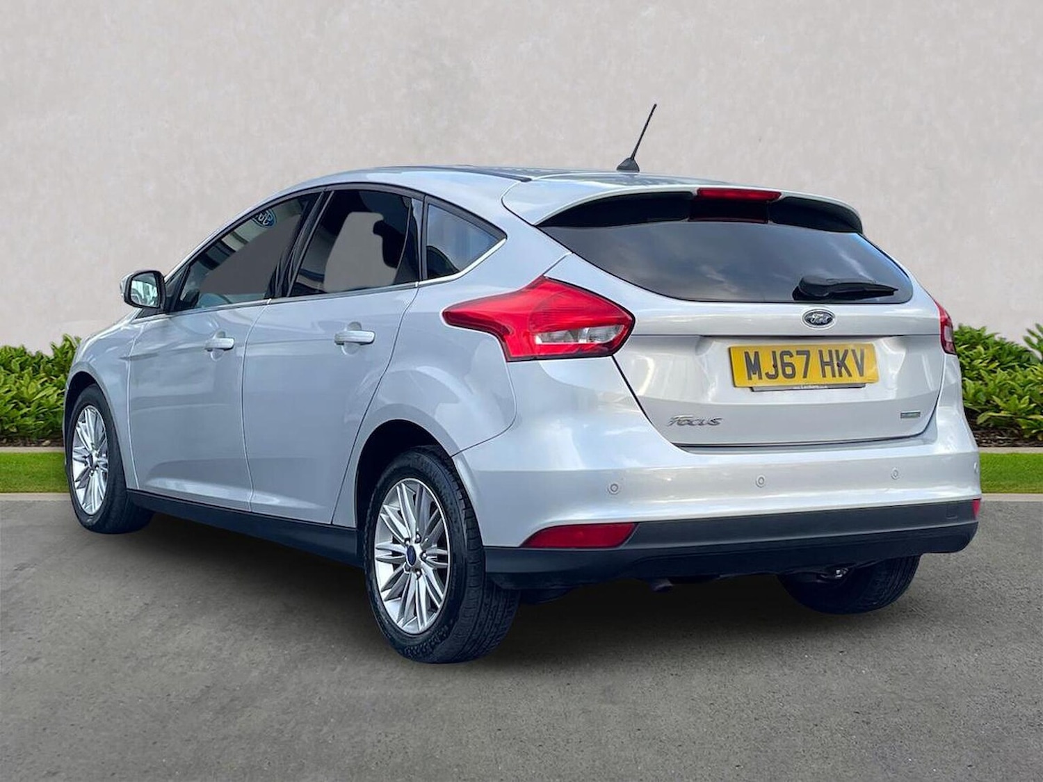 Used Ford Focus 2018 for sale - 76892092: Photo 2