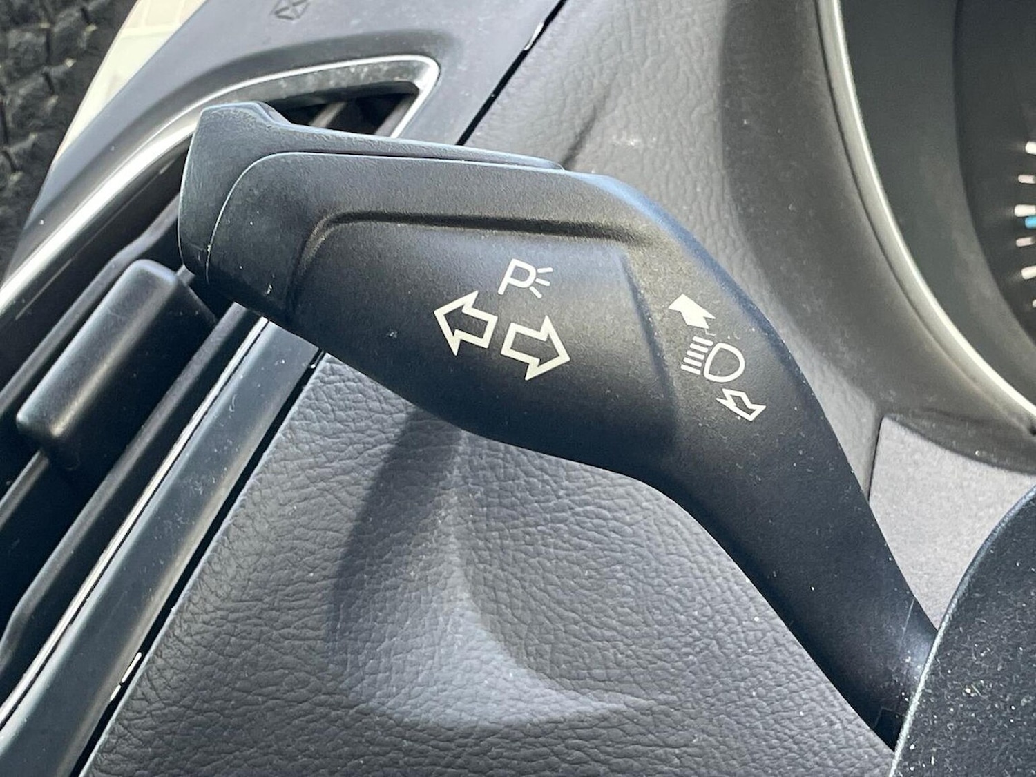 Used Ford Focus 2018 for sale - 76892092: Photo 28