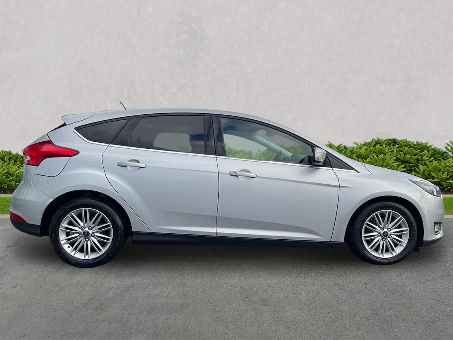 Used Ford Focus 2018 for sale - 76892092: Photo 3