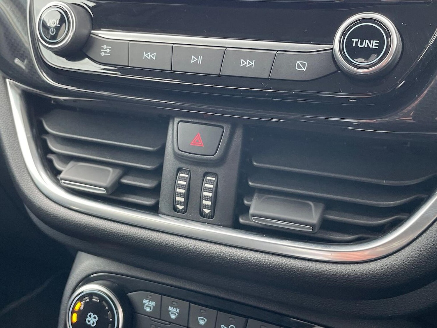 Used Ford Puma 2020 for sale - 78195085: Photo 24