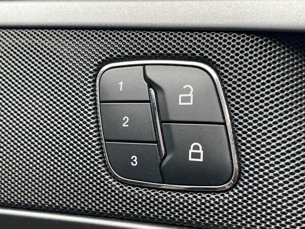 Used Ford Mondeo 2017 for sale - 76246247: Photo 22