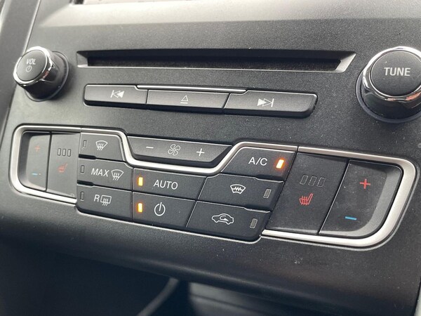 Used Ford Mondeo 2017 for sale - 76246247: Photo 25