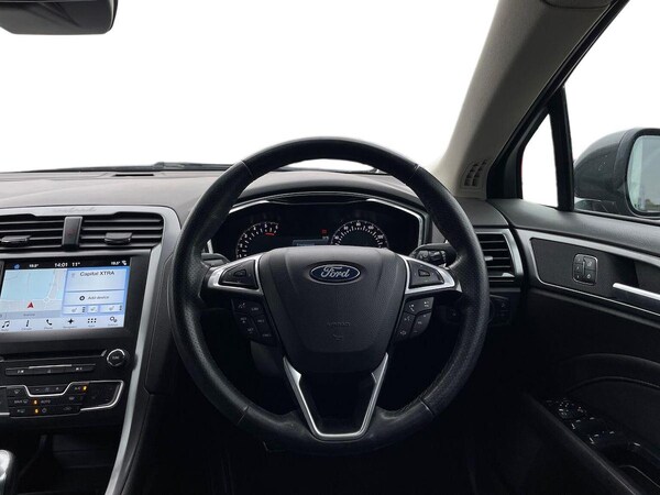 Used Ford Mondeo 2017 for sale - 76246247: Photo 9