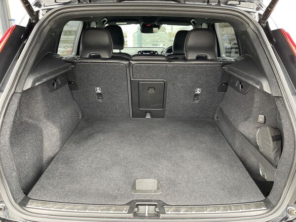 Used Volvo XC40 2020 for sale - 76246246: Photo 17