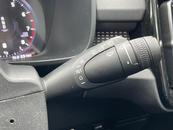Used Volvo XC40 2020 for sale - 76246246: Photo 29