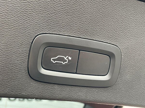 Used Volvo XC40 2020 for sale - 76246246: Photo 41