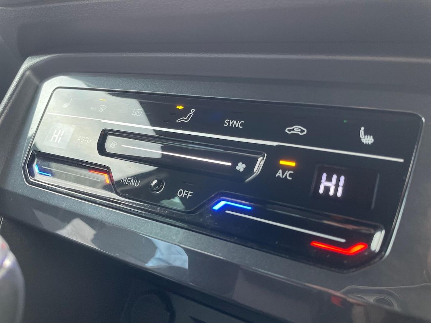 Used Volkswagen Tiguan 2020 for sale - 76628030: Photo 12