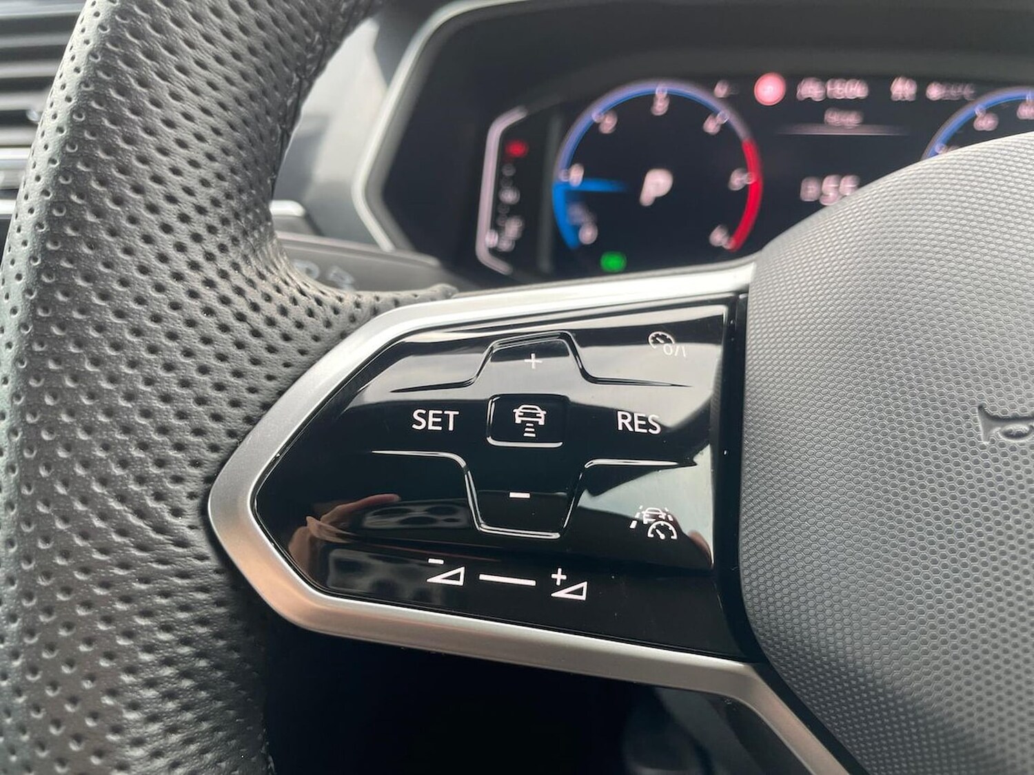 Used Volkswagen Tiguan 2020 for sale - 76628030: Photo 26