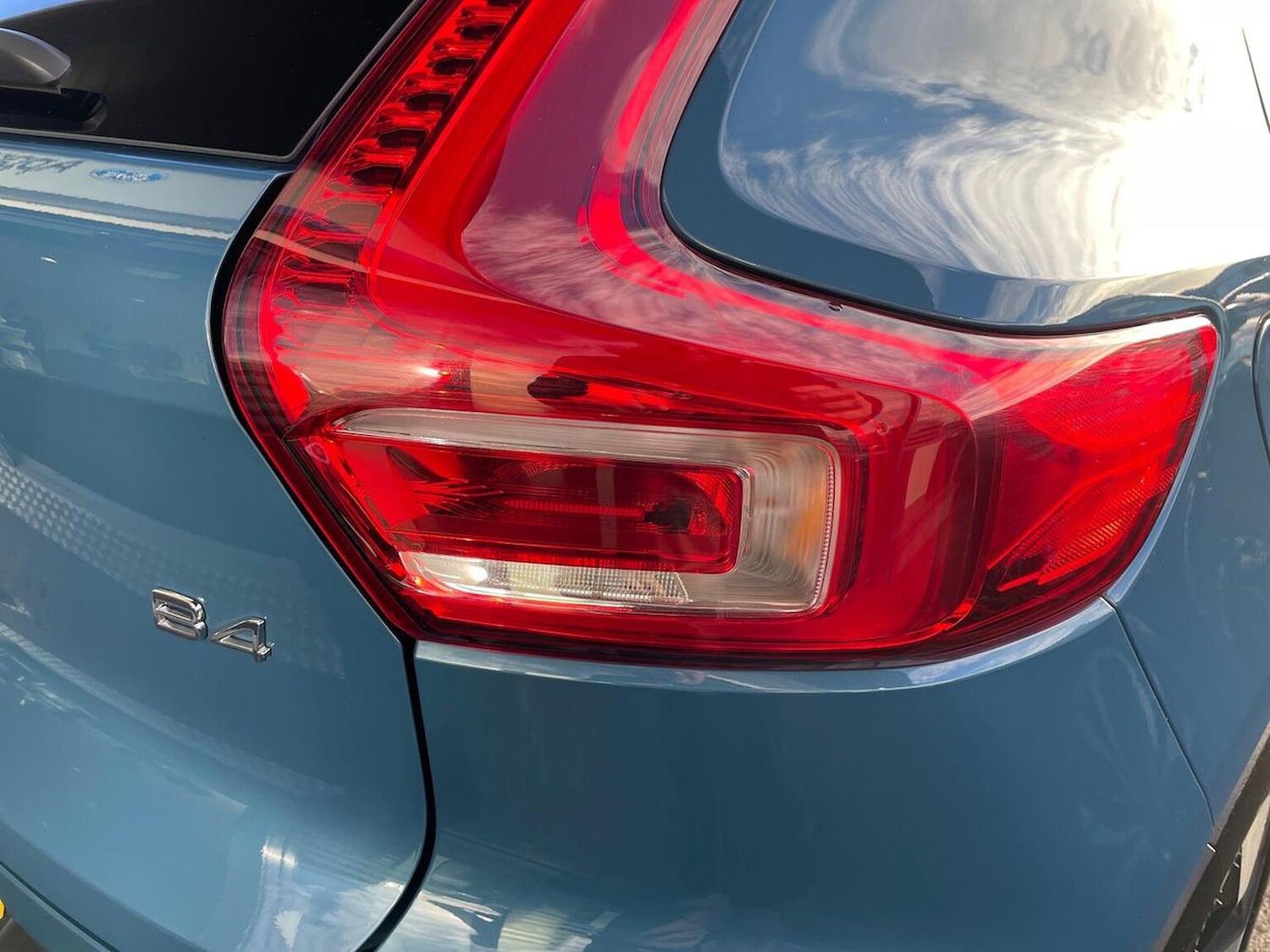 Used Volvo XC40 2023 for sale - 76832029: Photo 36