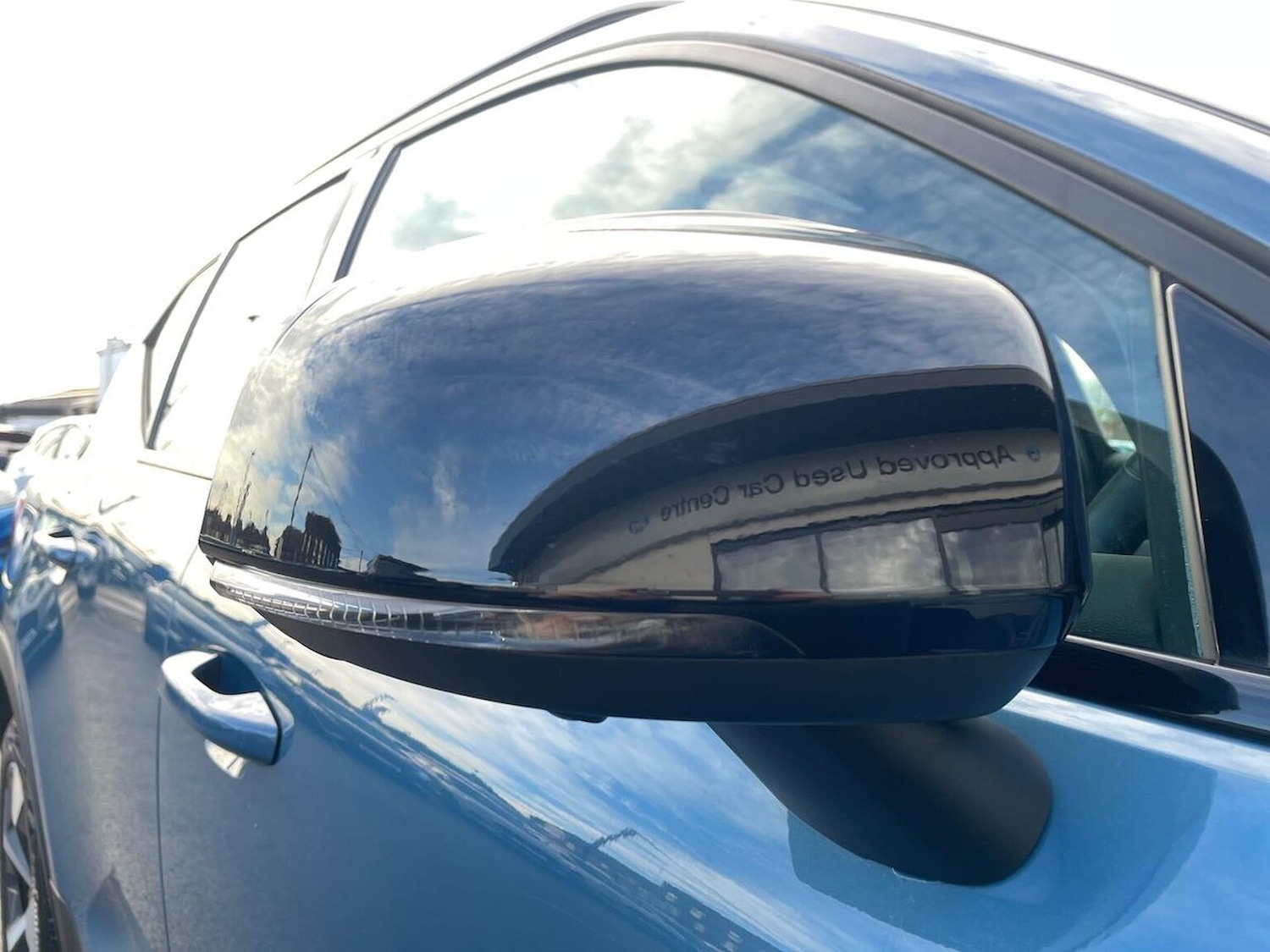 Used Volvo XC40 2023 for sale - 76832029: Photo 38