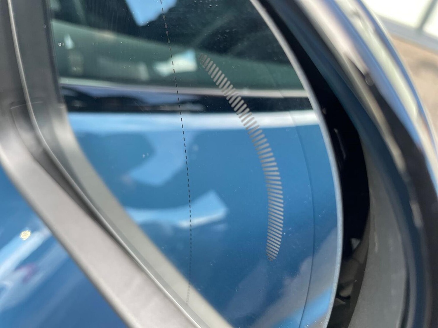 Used Volvo XC40 2023 for sale - 76832029: Photo 40