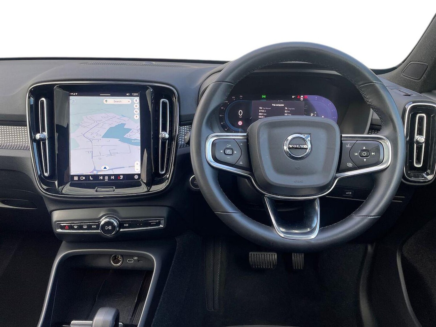 Used Volvo XC40 2023 for sale - 76832029: Photo 9