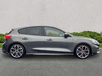 Used Ford Focus 2019 for sale - 76770086: Photo