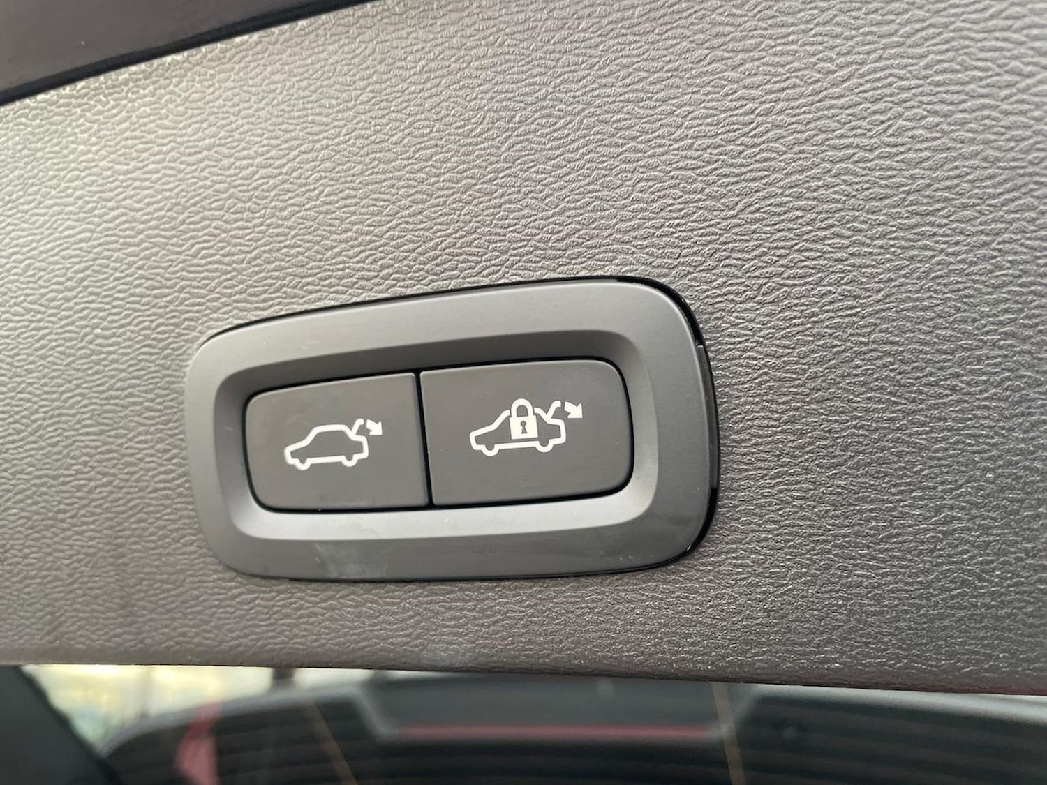 Used Volvo XC40 2024 for sale - 76335193: Photo 22