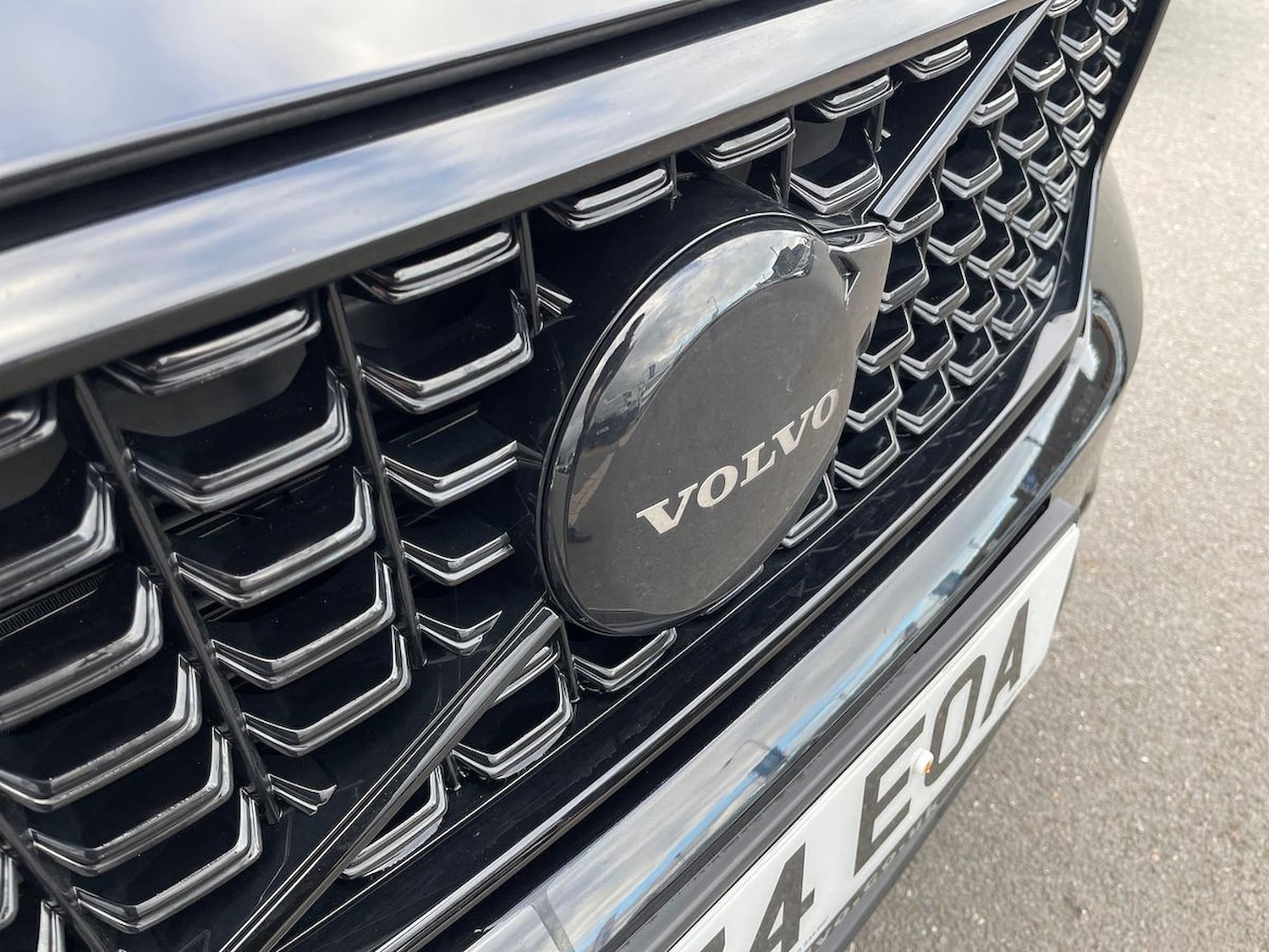 Used Volvo XC40 2024 for sale - 76335193: Photo 31