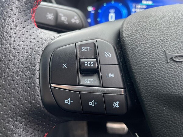 Used Ford Kuga 2023 for sale - 76299440: Photo 26