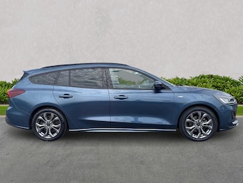 Used Ford Focus 2023 for sale - 79419324: Photo
