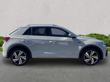 Used Volkswagen T-Roc 2022 for sale - 78489375: Photo