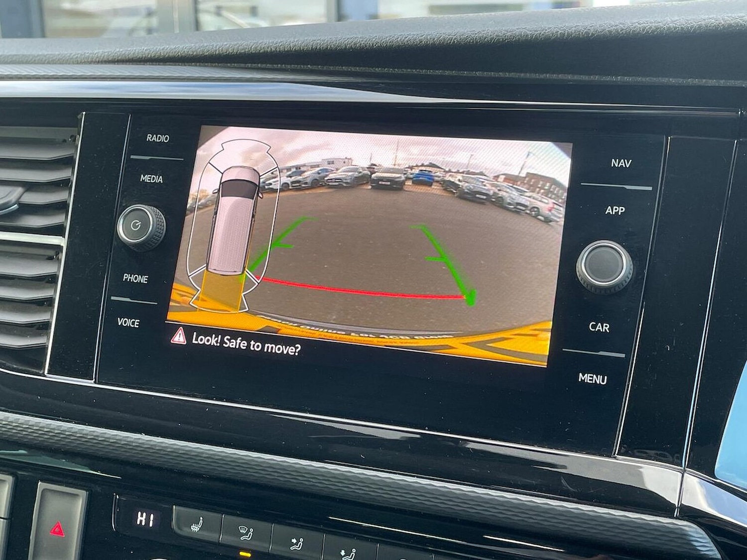 Used Volkswagen Caravelle 2021 for sale - 77616771: Photo 23