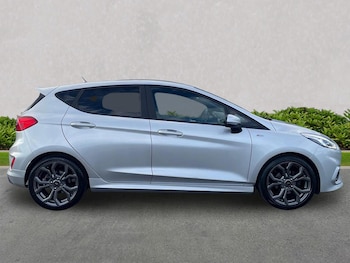 Used Ford Fiesta 2018 for sale - 79423987: Photo
