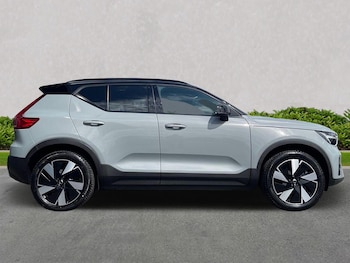 Used Volvo XC40 2024 for sale - 75530123: Photo