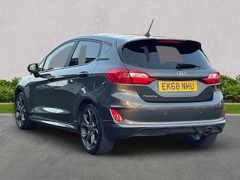 Used Ford Fiesta 2018 for sale - 79307804: Photo