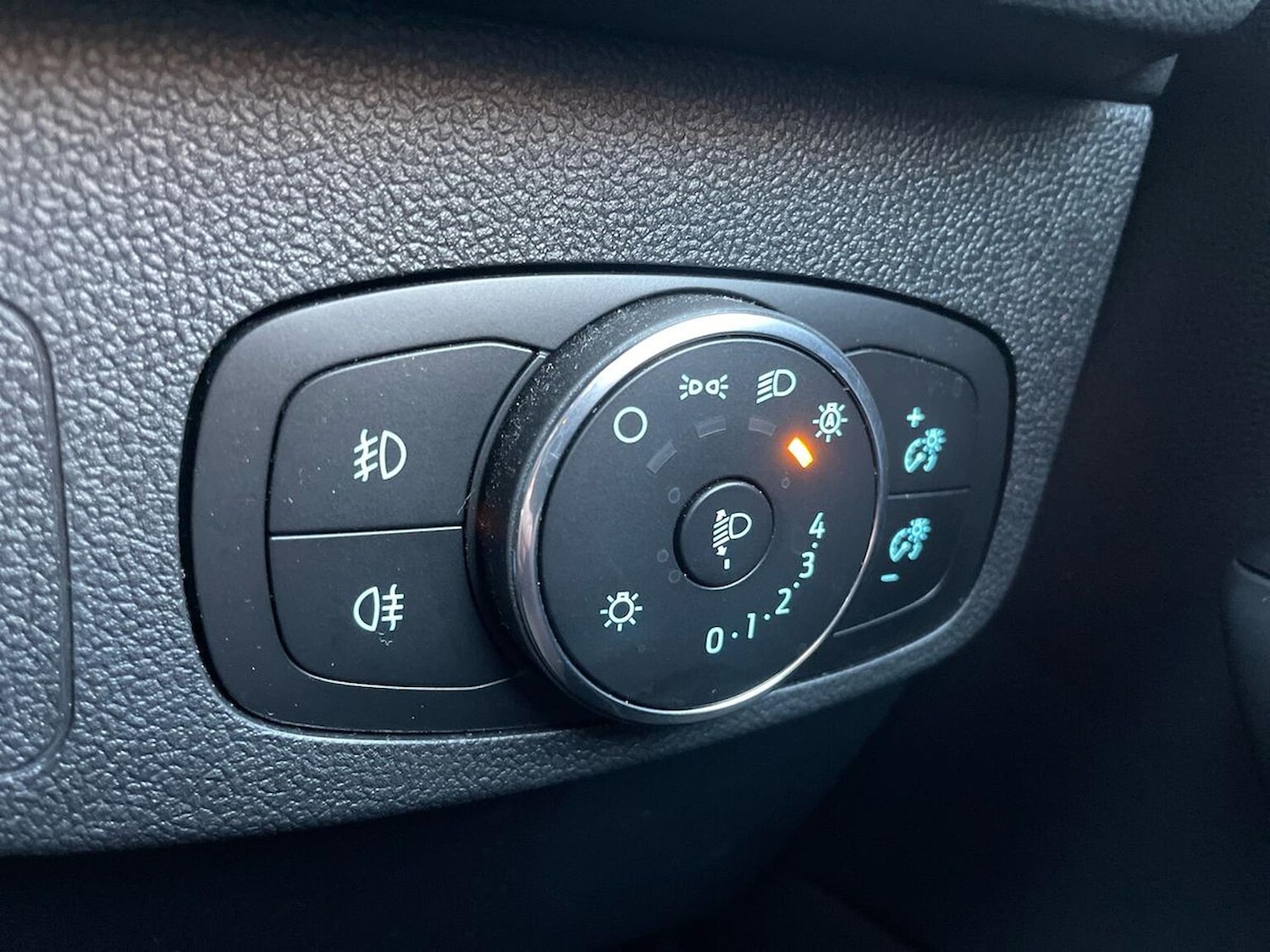 Used Ford Focus 2023 for sale - 76655940: Photo 22