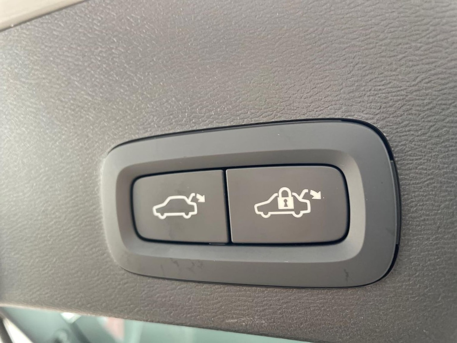 Used Volvo XC40 2024 for sale - 76490774: Photo 22